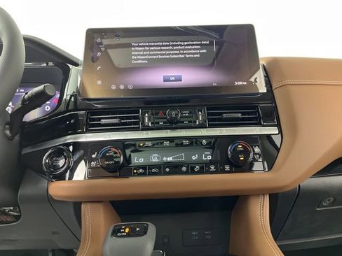 New 2026 Nissan Pathfinder Platinum AWD/4WD image 25