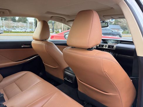 Used 2015 Lexus IS 250 image 21