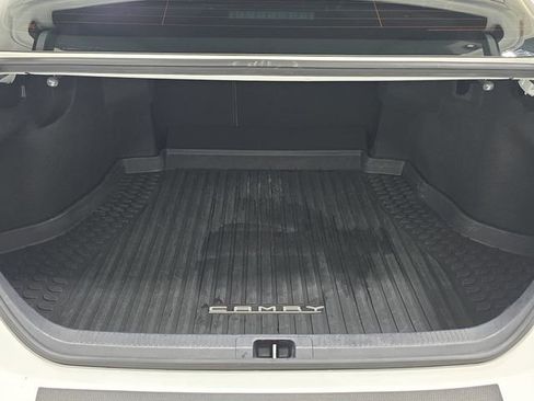 Certified 2021 Toyota Camry SE w/ Convenience Package image 30