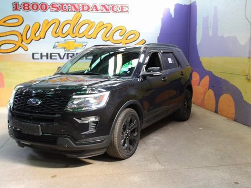 Used 2019 Ford Explorer Sport image 2