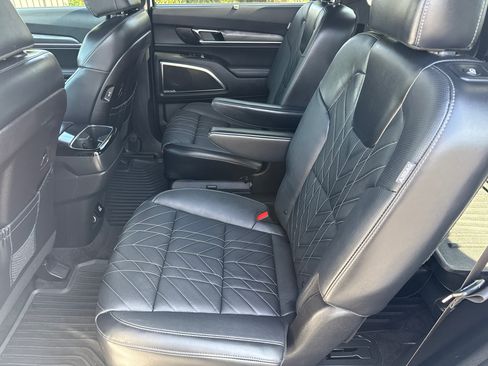 Used 2024 Kia Telluride SX Prestige X-Line AWD/4WD image 17