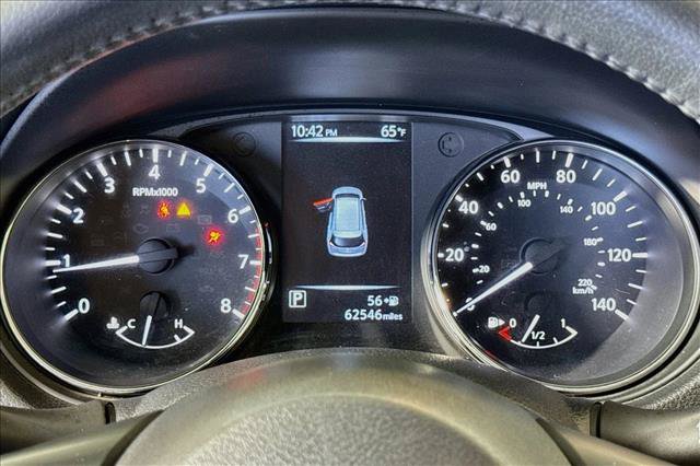 Used 2017 Nissan Rogue SV AWD/4WD image 12