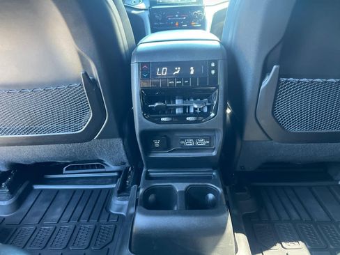 Used 2023 Jeep Grand Cherokee L Altitude AWD/4WD image 31