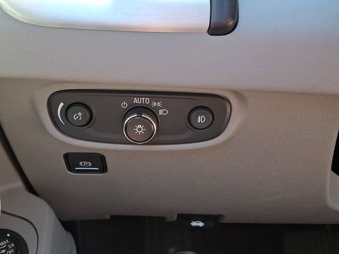 Certified 2023 GMC Terrain SLT FWD image 25