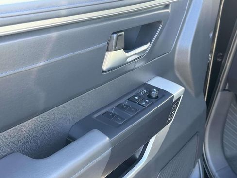 Used 2025 Toyota Tundra Platinum image 18