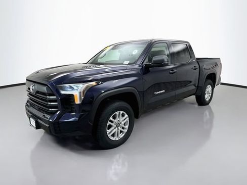 Used 2026 Toyota Tundra SR5 AWD/4WD image 3