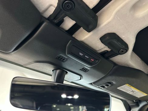 Used 2021 Jeep Wrangler Unlimited Sahara image 32