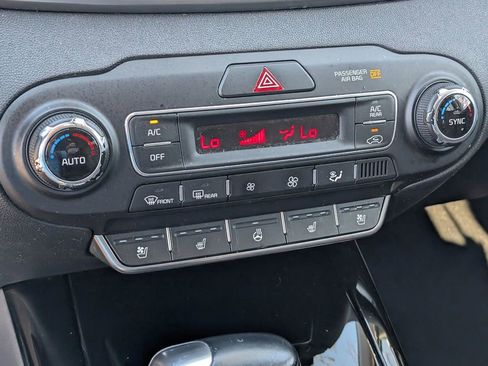 Used 2019 Kia Sorento SX w/ SX Touring Package FWD image 29