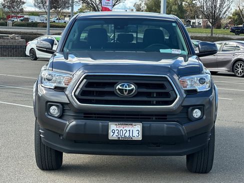 Used 2022 Toyota Tacoma SR5 image 9