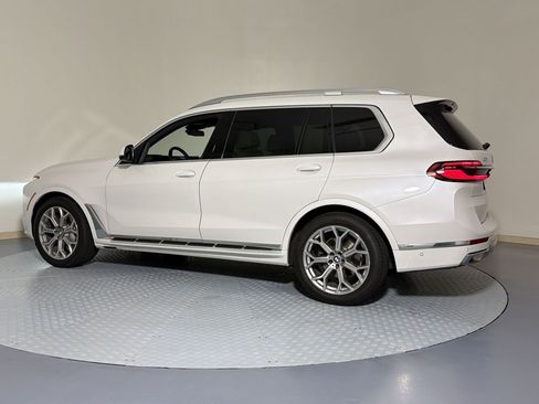 Certified 2024 BMW X7 xDrive40i AWD/4WD image 3