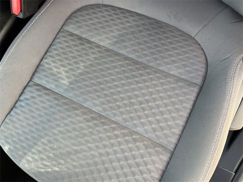 Used 2022 Ford Escape SE image 11