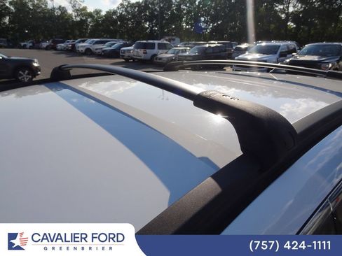 Used 2022 Ford Escape SEL w/ Technology Package AWD/4WD image 19