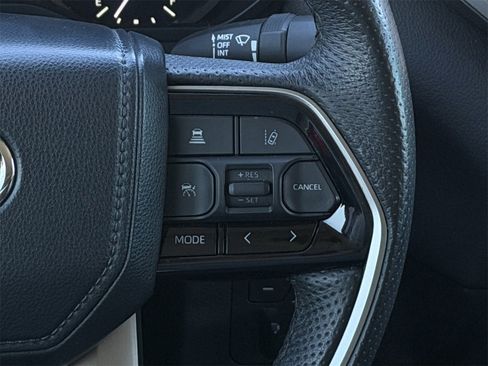 Used 2022 Toyota Tundra Limited image 15