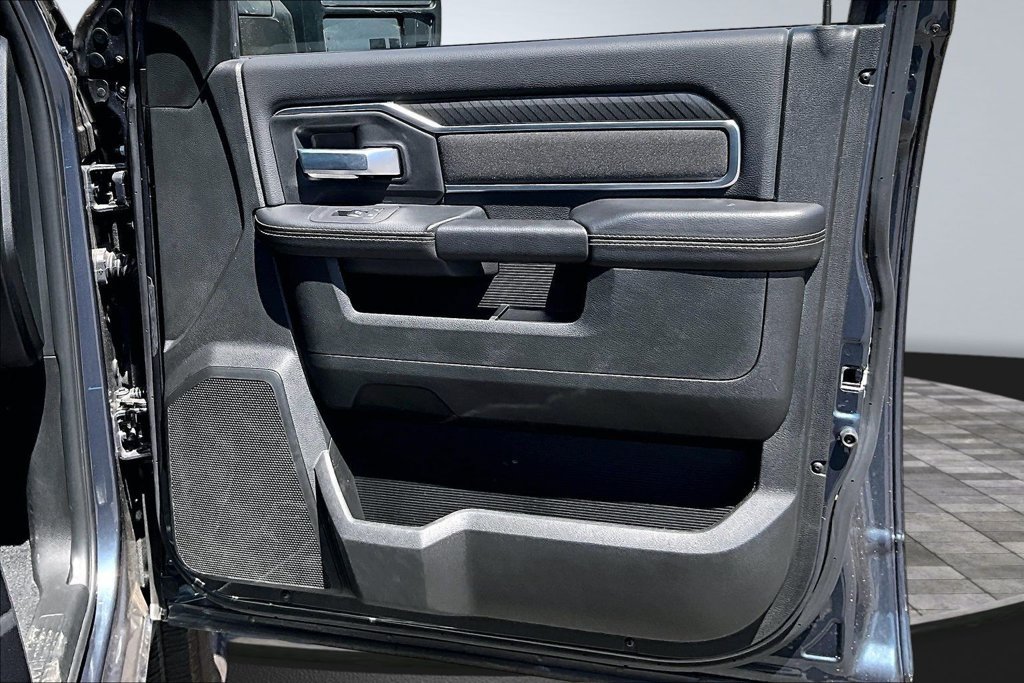 Certified 2025 RAM 2500 Big Horn AWD/4WD image 15