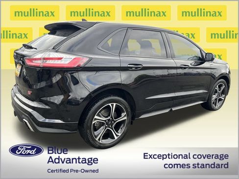 Used 2022 Ford Edge ST w/ Equipment Group 401A image 3