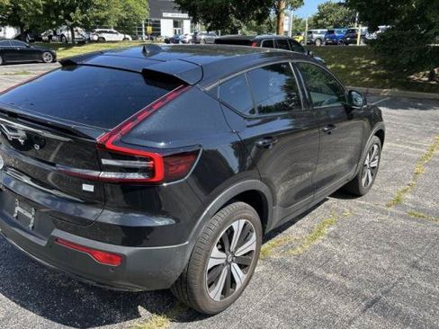 Used 2023 Volvo C40 P8 Recharge Plus w/ Climate Package AWD/4WD image 3