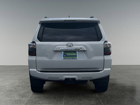 Used 2021 Toyota 4Runner SR5 image 6