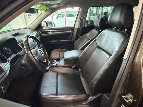 Used 2019 Volkswagen Atlas SE w/ Towing Package FWD image 9