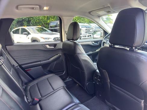 Certified 2022 Ford Escape SEL AWD/4WD image 4
