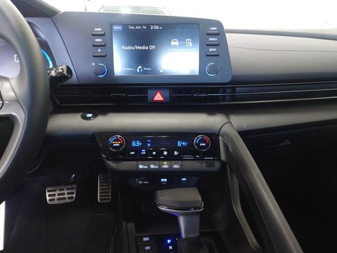 Used 2026 Hyundai Elantra Sport FWD image 19
