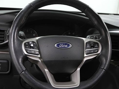 Used 2020 Ford Explorer Limited image 8
