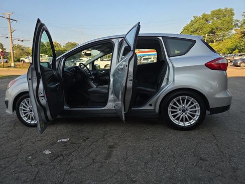 Used 2015 Ford C-MAX SE w/ Interior Protection Package image 12