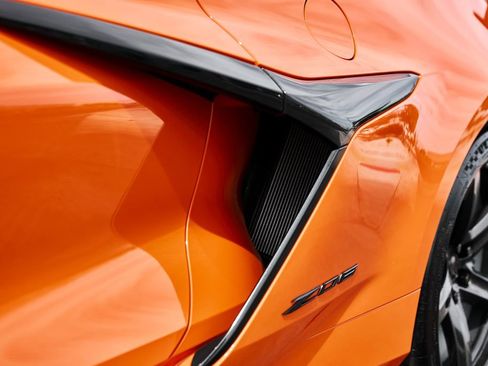 Used 2024 Chevrolet Corvette Z06 w/ Z07 Performance Package image 11