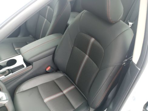 New 2025 Nissan Altima 2.5 SR image 9