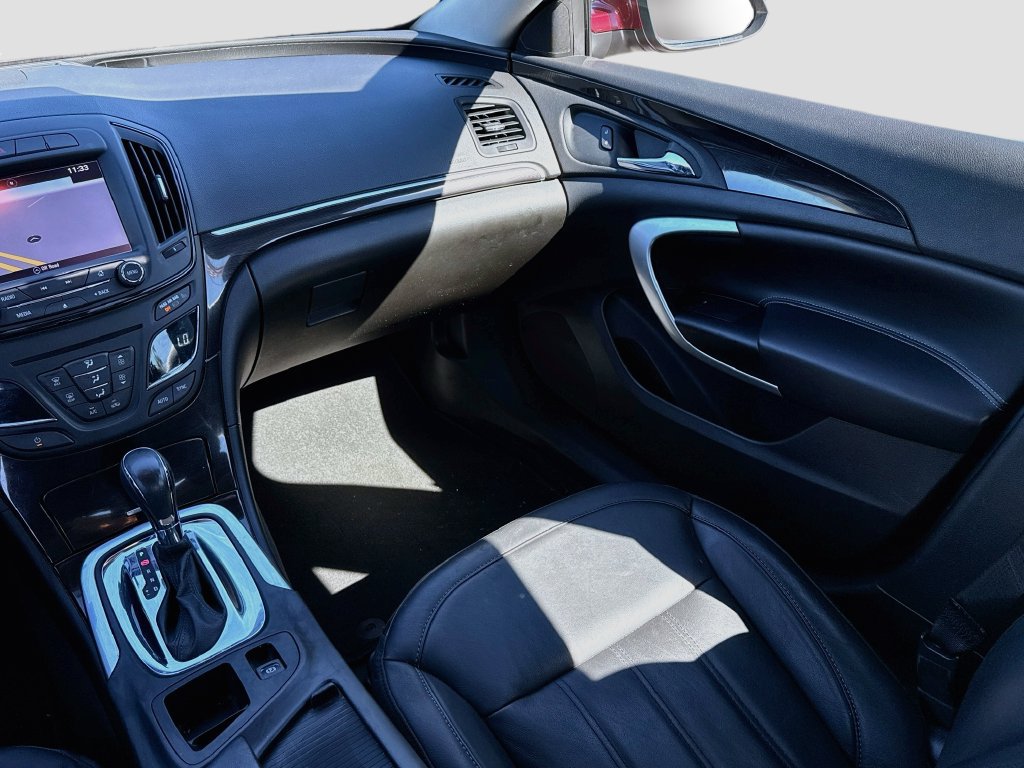 Used 2017 Buick Regal Sport Touring FWD image 30