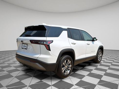 New 2026 Chevrolet Equinox LT w/ Safety and Technology Package FWD image 5