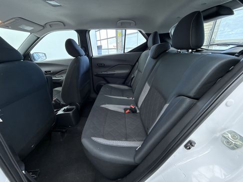 Used 2020 Nissan Kicks S FWD image 36