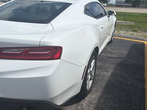 Used 2016 Chevrolet Camaro LT RWD image 7