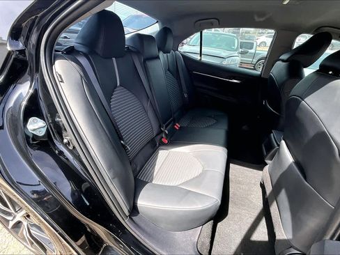 Used 2023 Toyota Camry SE image 22