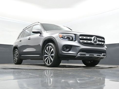 Used 2022 Mercedes-Benz GLB 250 GLB 250 image 44
