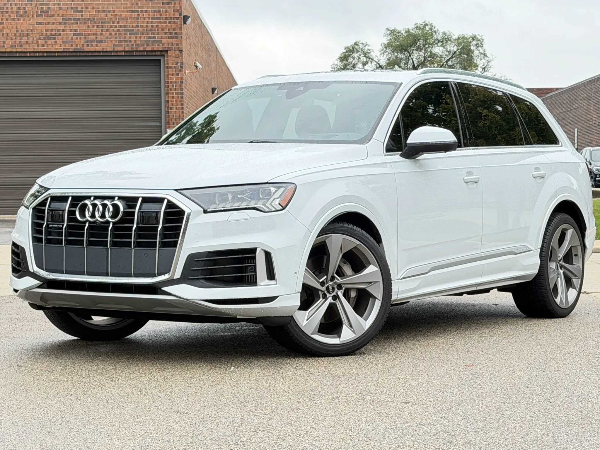 Used 2020 Audi Q7 3.0T Prestige w/ Prestige Package AWD/4WD image 2