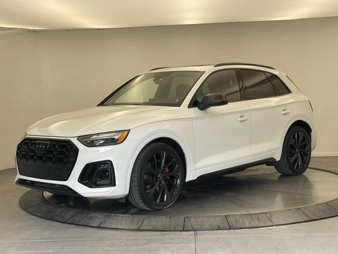 Certified 2025 Audi SQ5 Premium Plus AWD/4WD image 1