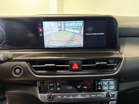 Certified 2024 Kia Seltos EX FWD image 13