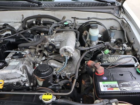 Used 2002 Toyota Tacoma 4x4 Xtracab image 31
