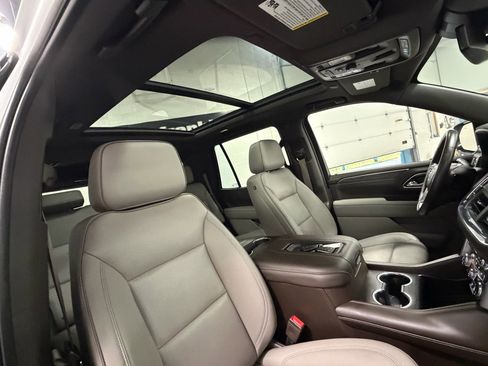 Used 2023 GMC Yukon SLT image 15