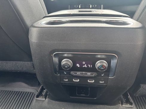 Used 2021 Chevrolet Tahoe RST w/ Luxury Package RWD image 21
