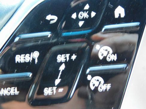 Used 2024 Mercedes-Benz eSprinter 170 Cargo image 31