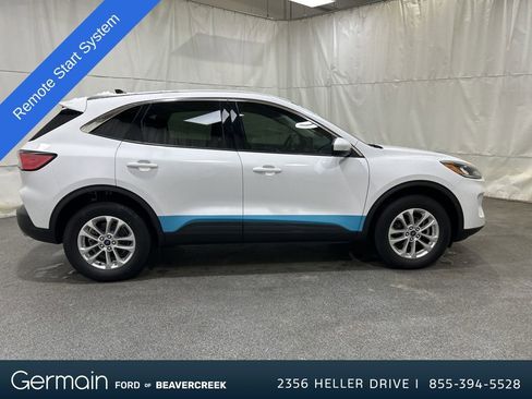Used 2021 Ford Escape SE image 6