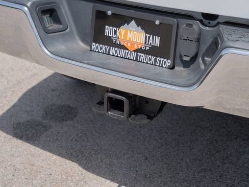 Used 2018 RAM 3500 Tradesman w/ Chrome Appearance Group AWD/4WD image 9