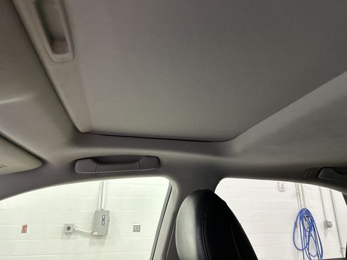 Used 2015 Lexus RX 450h AWD image 8