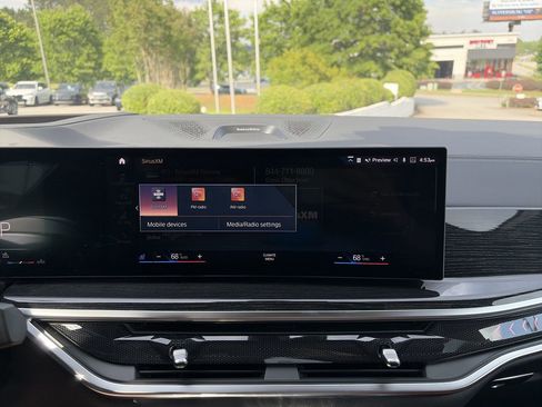 Certified 2023 BMW X7 xDrive40i AWD/4WD image 24