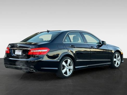 Used 2010 Mercedes-Benz E 350 4MATIC Sedan image 7
