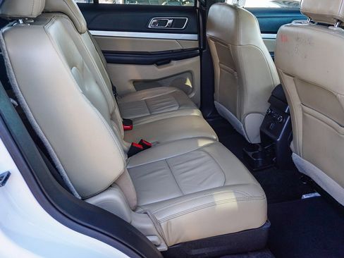 Used 2017 Ford Explorer XLT w/ Equipment Group 202A image 14