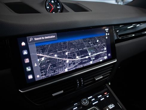 Certified 2023 Porsche Cayenne AWD/4WD image 21