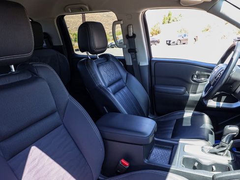 Used 2022 Nissan Frontier SV image 20