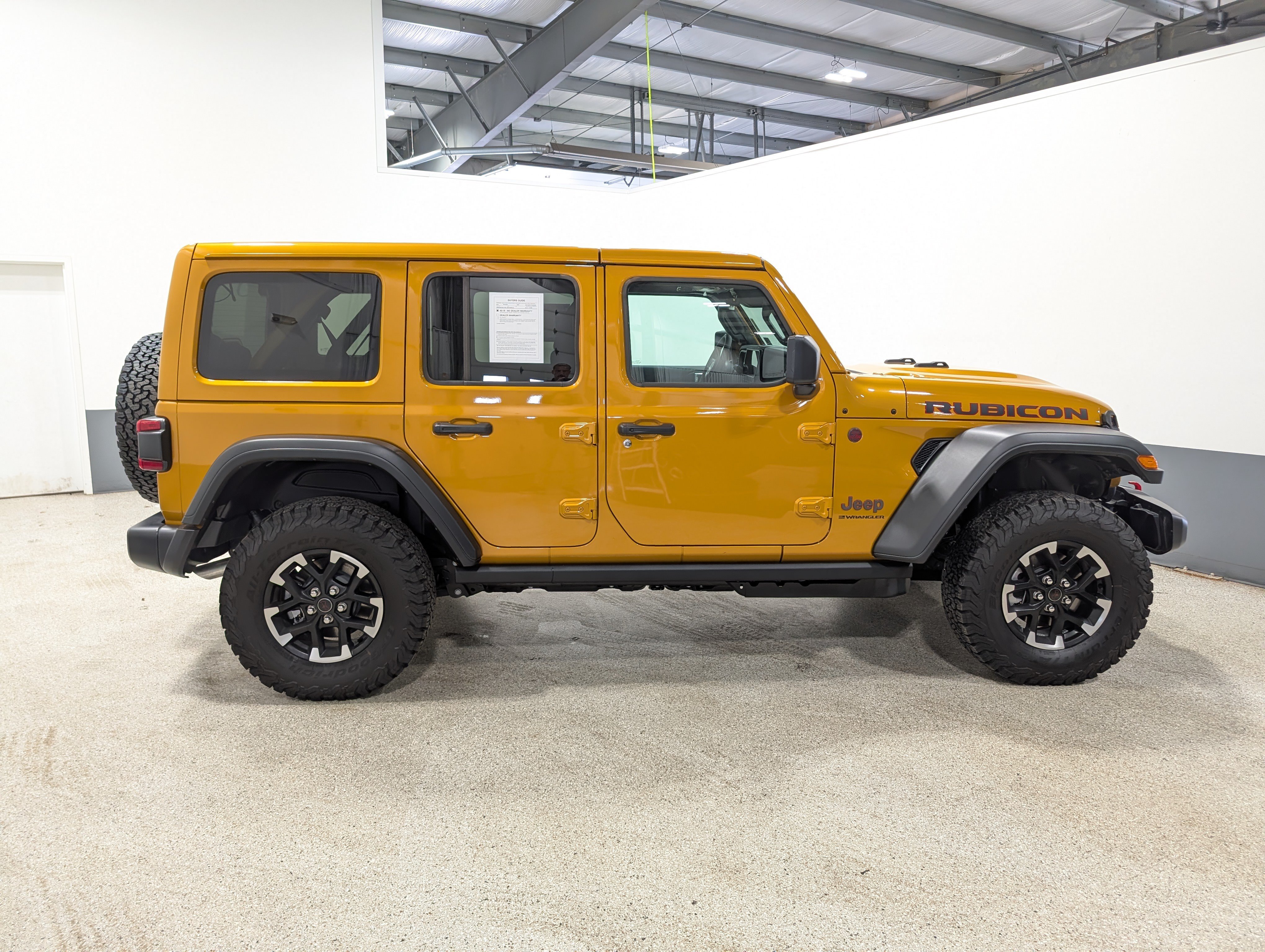 Used 2026 Jeep Wrangler Unlimited Rubicon AWD/4WD image 2